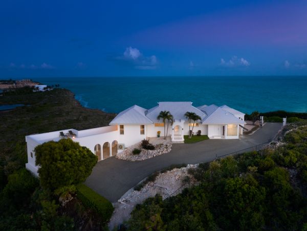 Turk and Caicos Stunning Oceanfront Property
