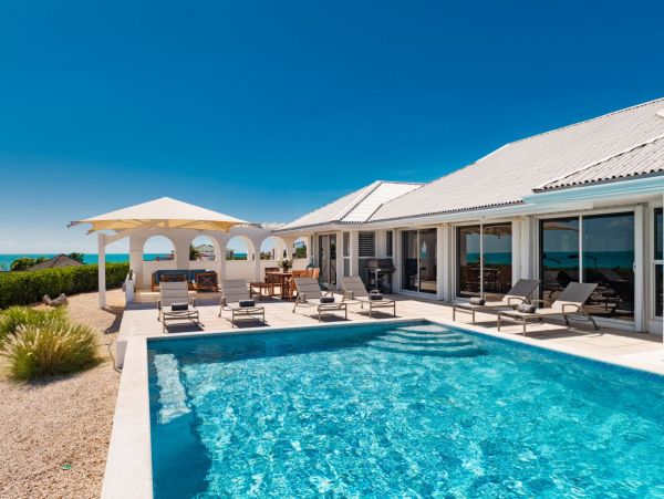 Turk and Caicos Stunning Oceanfront Property
