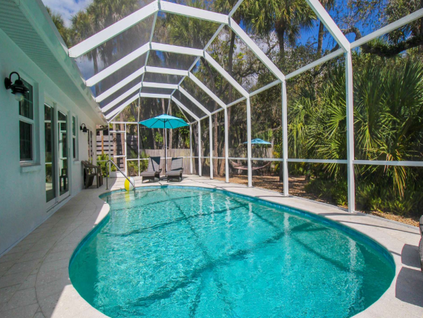 Siesta Key Vacation Walk to the Beach & Siesta Village