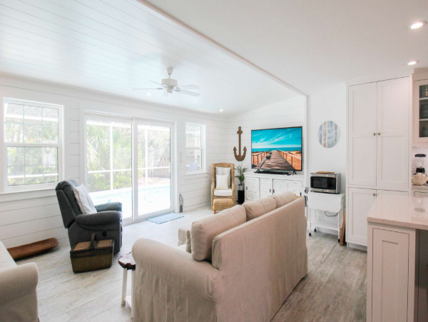 Siesta Key Vacation Walk to the Beach & Siesta Village