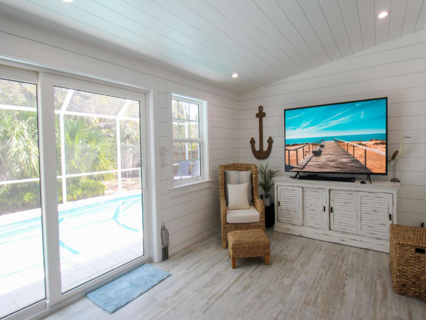 Siesta Key Vacation Walk to the Beach & Siesta Village