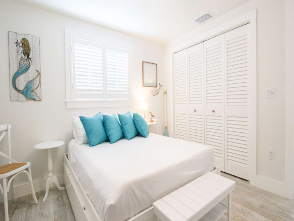 Siesta Key Vacation Walk to the Beach & Siesta Village