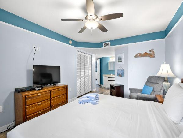 Bradenton Beach Two Bedroom Rental with Stunning Bay Views
