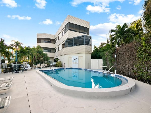 Bradenton Beach Two Bedroom Rental with Stunning Bay Views