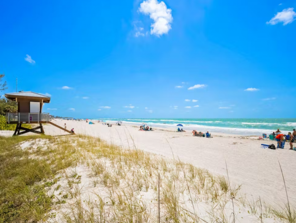 Lovely Bradenton Condo with 2 Bedrooms Sleeps 6