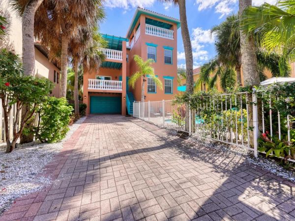 Anna Maria Island Holmes Beach Home 1025088