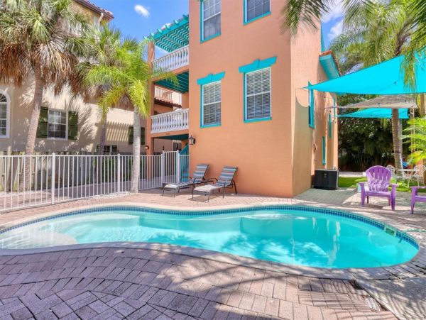 Anna Maria Island Holmes Beach Home 1025088
