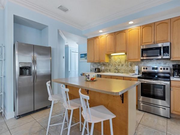 Anna Maria Island Holmes Beach Home 1025088