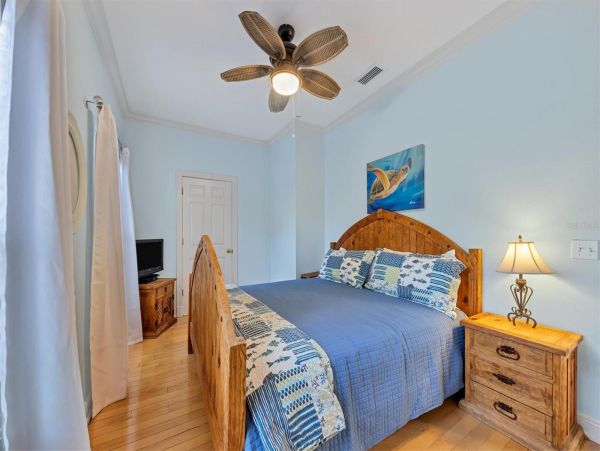 Anna Maria Island Holmes Beach Home 1025088