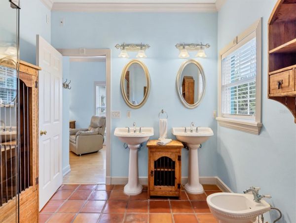 Anna Maria Island Holmes Beach Home 1025088