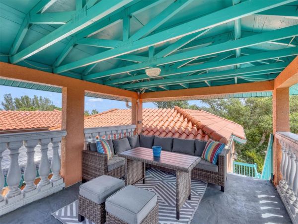 Anna Maria Island Holmes Beach Home 1025088