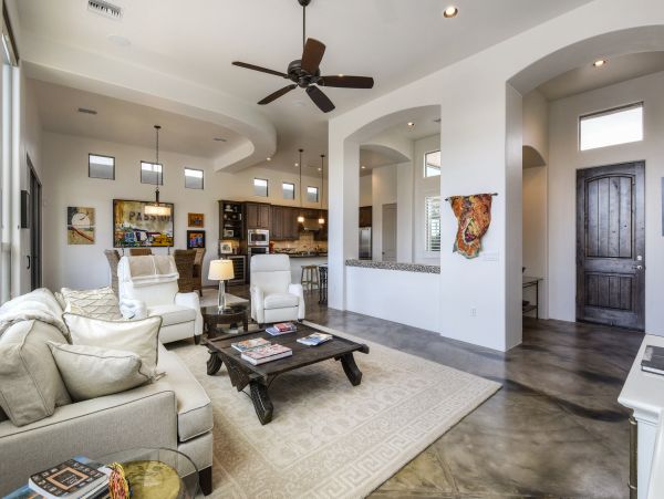 Tucson Home 1025102