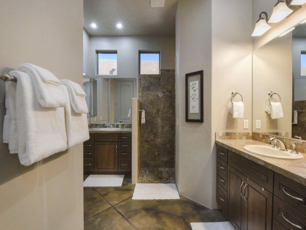 Tucson Home 1025102