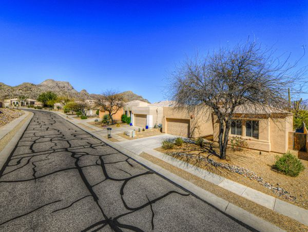 Tucson Home 1025103