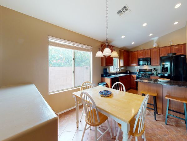 Tucson Home 1025104