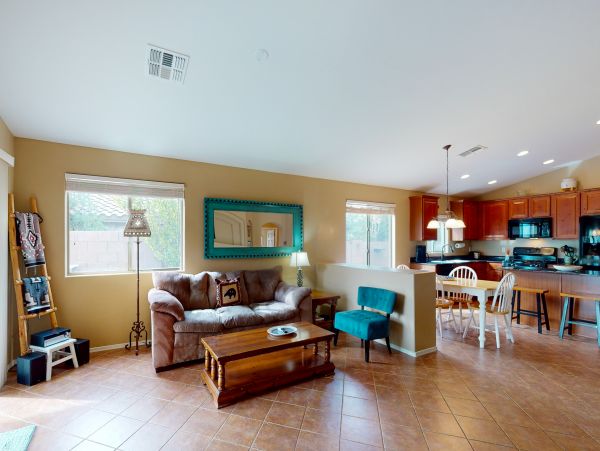 Tucson Home 1025104