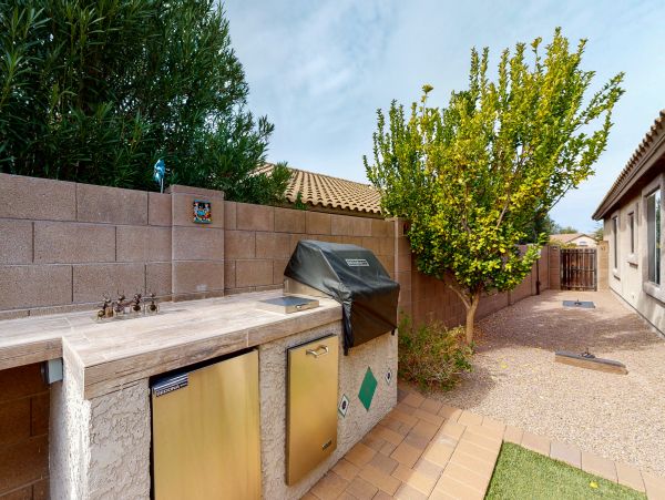 Tucson Home 1025104