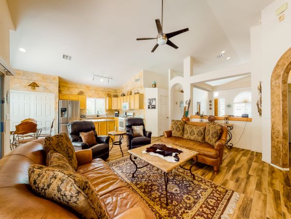 Tucson Home 1025105