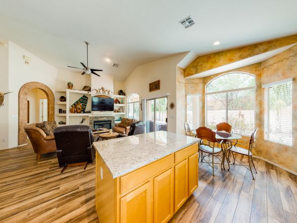 Tucson Home 1025105