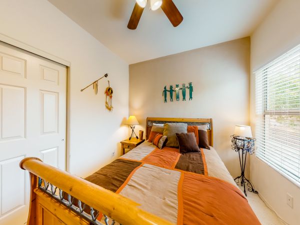 Tucson Home 1025105