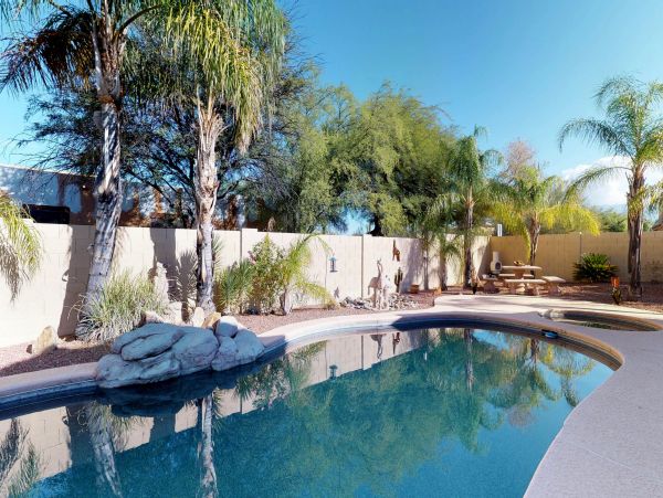 Tucson Home 1025105