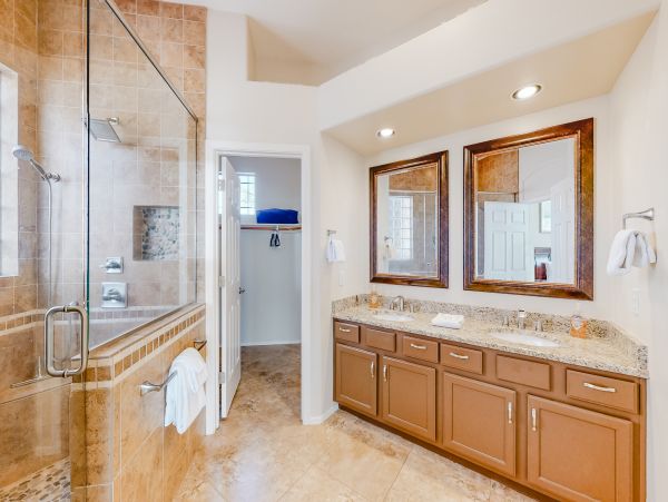 Tucson Home 1025106