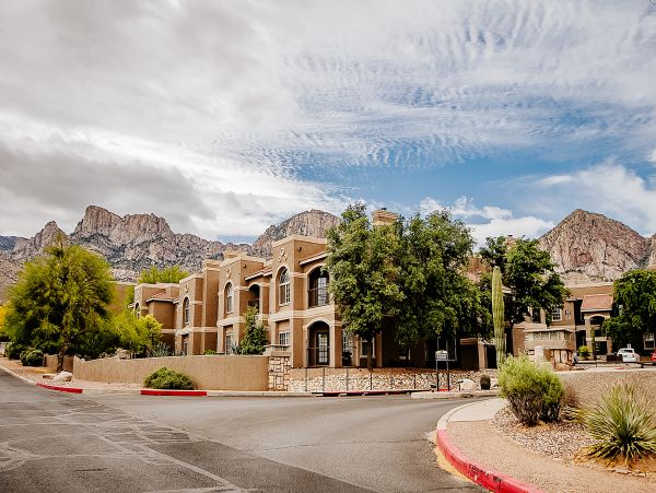 Tucson Home 1025107