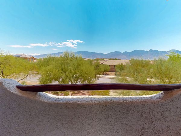Tucson Home 1025108