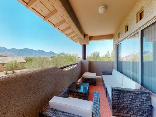 Tucson Home 1025108