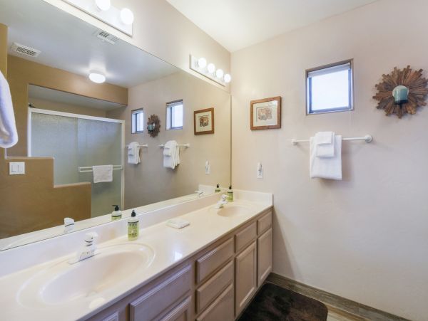 Tucson Home 1025109