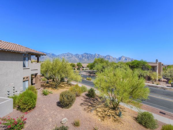Tucson Home 1025110