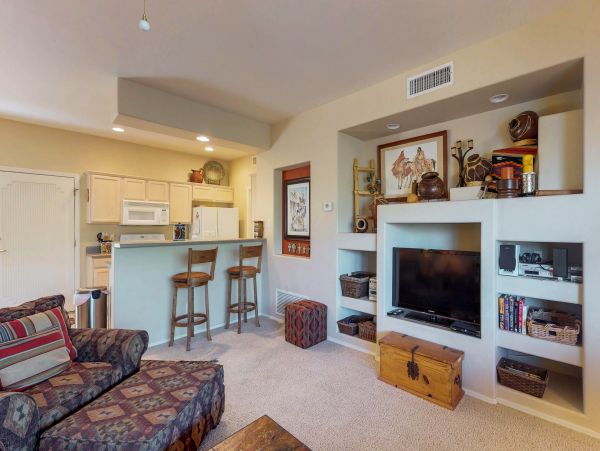 Tucson Home 1025111