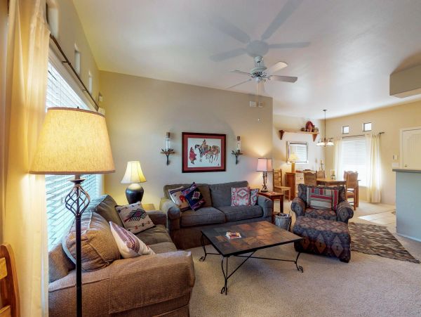 Tucson Home 1025111