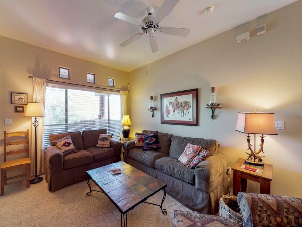 Tucson Home 1025111