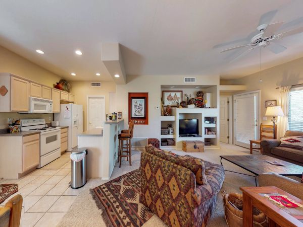 Tucson Home 1025111