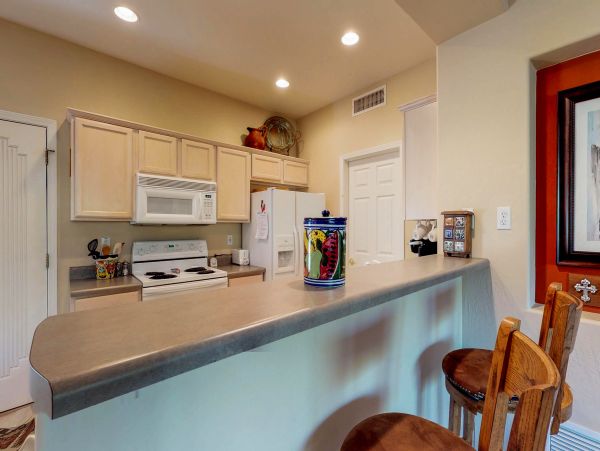 Tucson Home 1025111