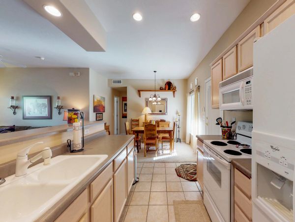 Tucson Home 1025111