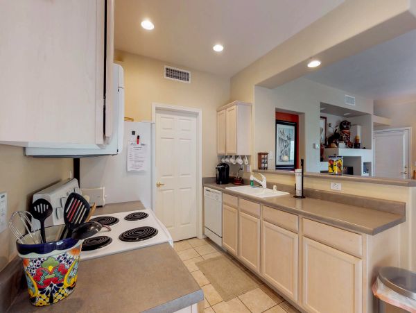 Tucson Home 1025111