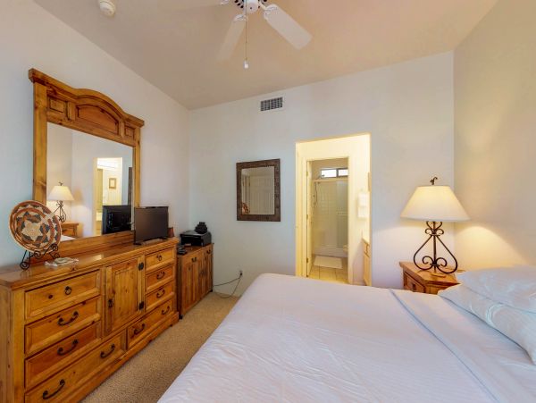 Tucson Home 1025111