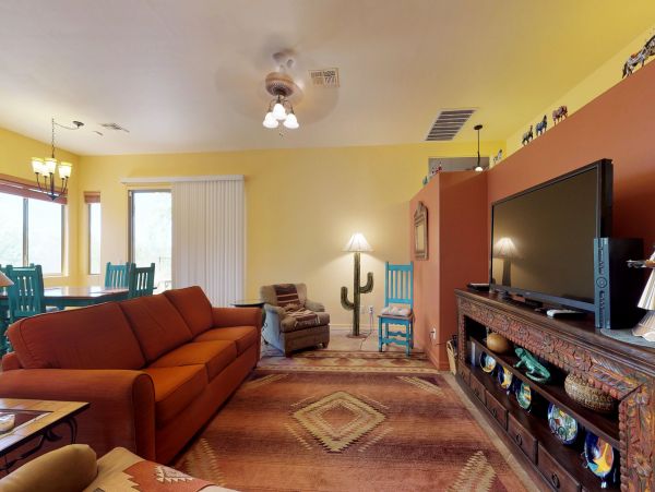 Tucson Home 1025113