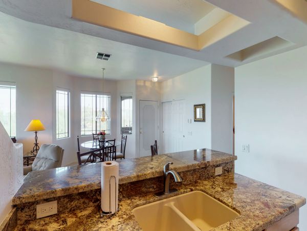 Tucson Home 1025115