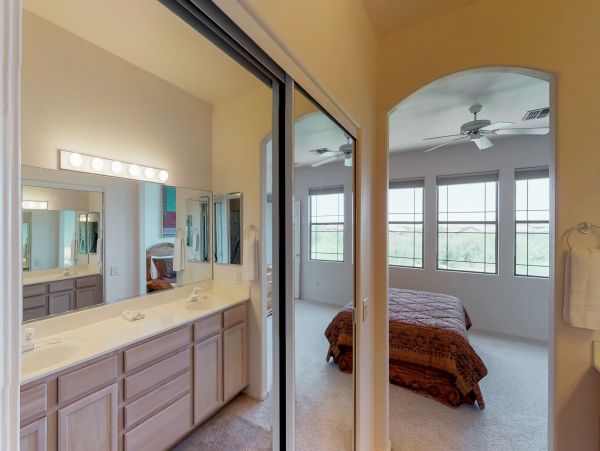 Tucson Home 1025115