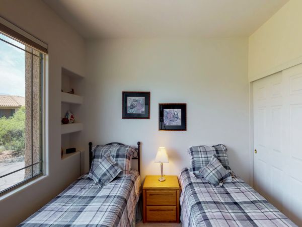 Tucson Home 1025115