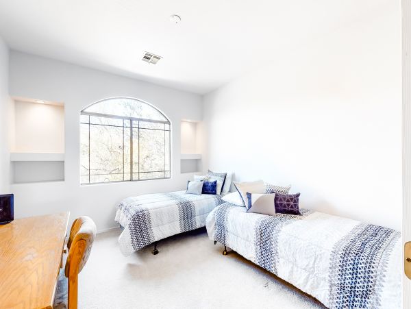 Tucson Home 1025120