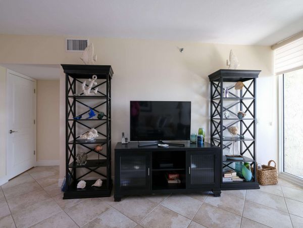 Two Bedroom Vacation Penthouse in Longboat Key