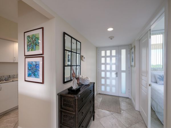 Two Bedroom Vacation Penthouse in Longboat Key