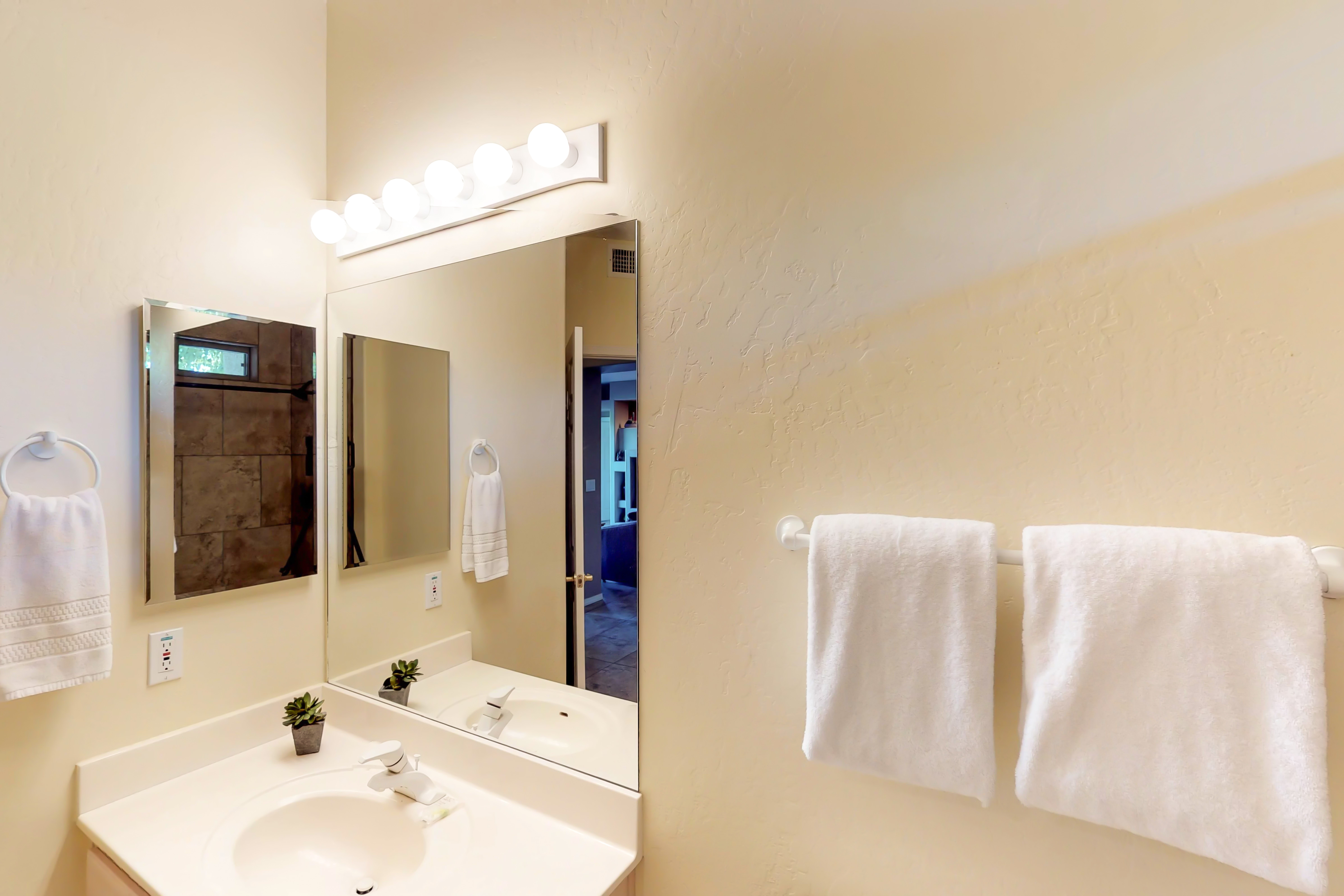 Tucson Home 1025132