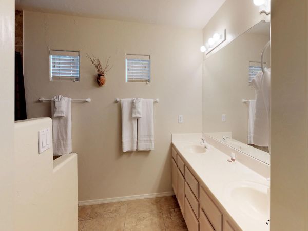 Tucson Home 1025134