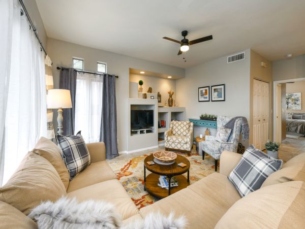 Tucson Home 1025136