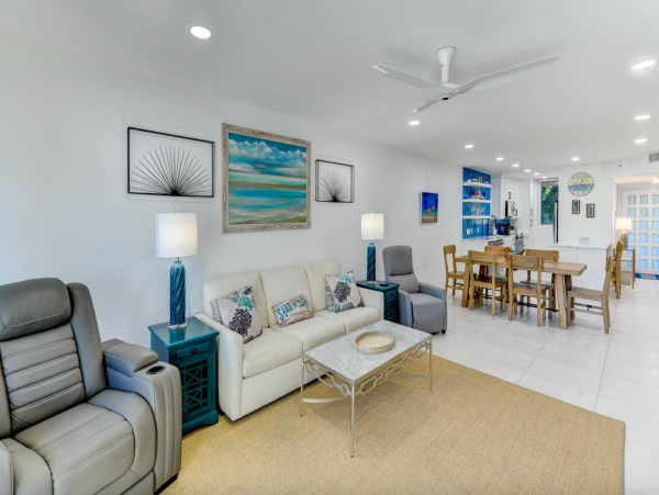 Luxury Vacation Condo in Longboat Key Sleeps 4 Guests - additional view, photo 2